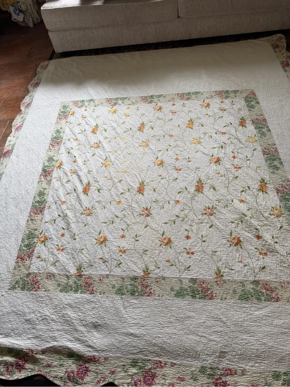 Source Unknown lightweight quilt